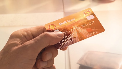 Hand holding euroShell card