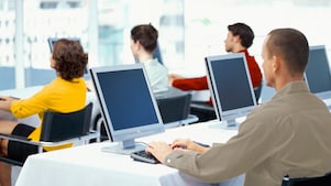 Info sui contatti per i nostri team e centri assistenza clienti nel Regno Unito.