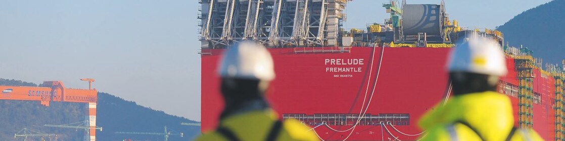 Viaggio inaugurale di Prelude: l'enorme scafo della struttura prende il mare per la prima volta