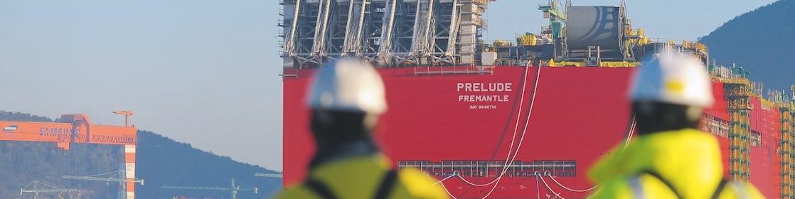 Viaggio inaugurale di Prelude: l'enorme scafo della struttura prende il mare per la prima volta