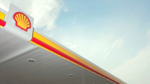 Shell pecten logo on refueling station