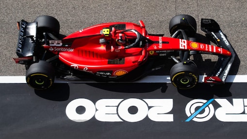 Scuderia Ferrari nel garage
