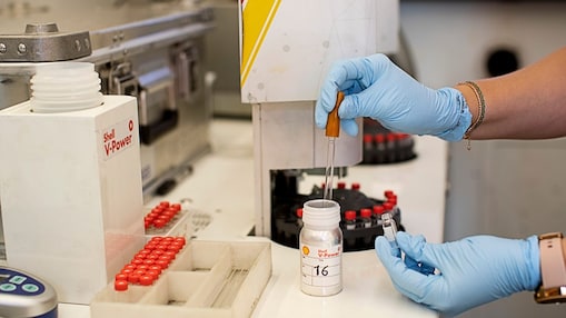 Prove di laboratorio su Shell Helix