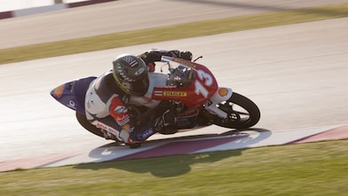 motociclista su honda