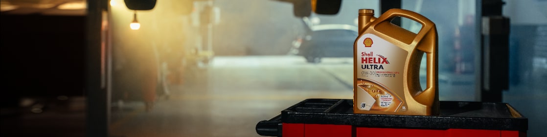 Oli motore per auto Shell Helix