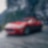 Un'auto da corsUna Maserati sfrutta Shell Helix Ultra su una spettacolare strada di montagnaa BMW rossa e bianca in pista, come esempio della Partnership tecnologica premium tra Shell Helix Ultra e BMW