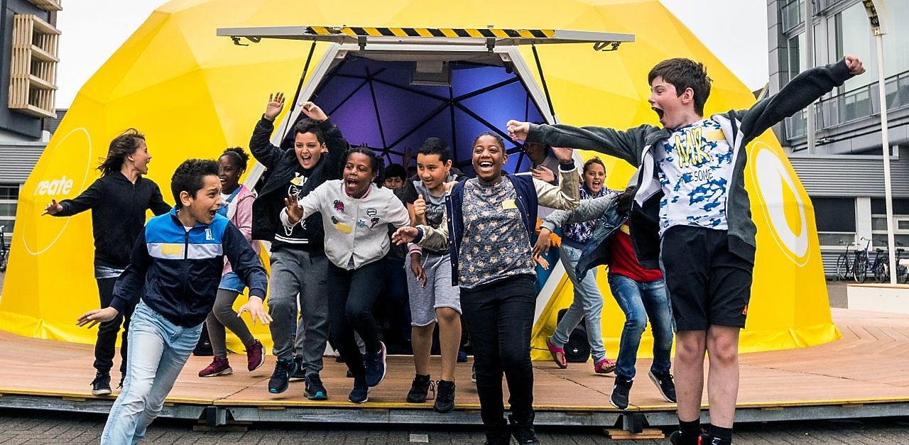 Giardino d'infanzia nell'insediamento di Donglian